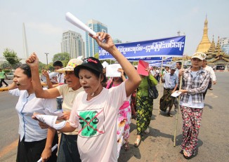 About 200 people gathered at Rangoon's City Hall on Thursday to mark May Day. (PHOTO: DVB)