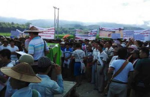Farmers gathered in Namhkam, northern Shan State, on Friday to protest against silica mining, which they say has damaged farmlands and streams. (PHOTO: DVB)